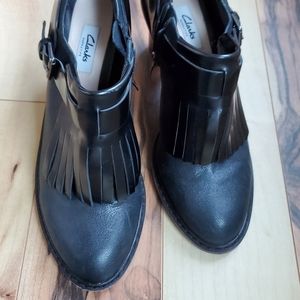 Clarks Oxford Heels - excellent condition